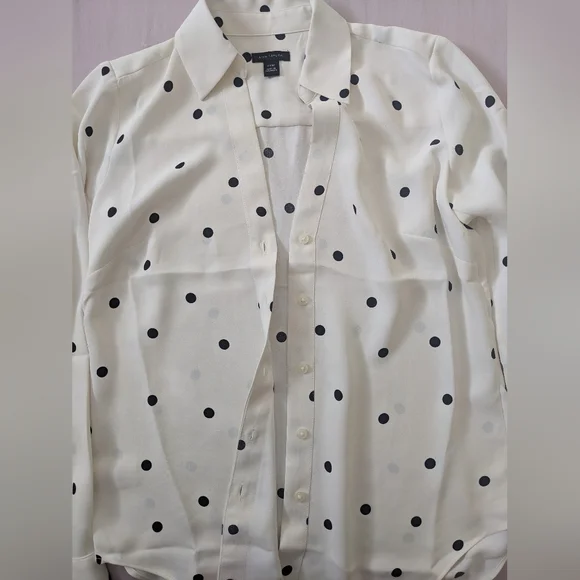NWOT Ann Taylor Button Down Shirt - Picture 1 of 2